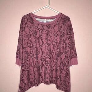 NWT LuLaRoe Kate Mauve Snake Print Long Sleeve Top
